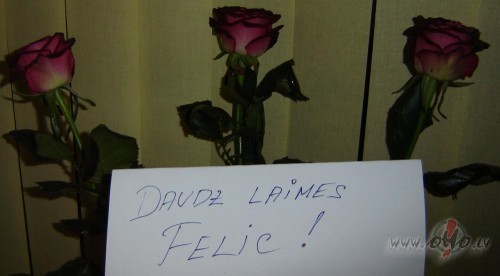 Vai, vai, vai.... ku daudz jauku un pat�kamu apsveikumu no da��diem ...