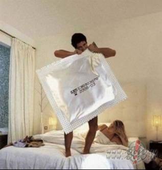 Piektdienas anekdotes viet�:
Izlas�ju Apollo, pasmaid�ju... un, ...