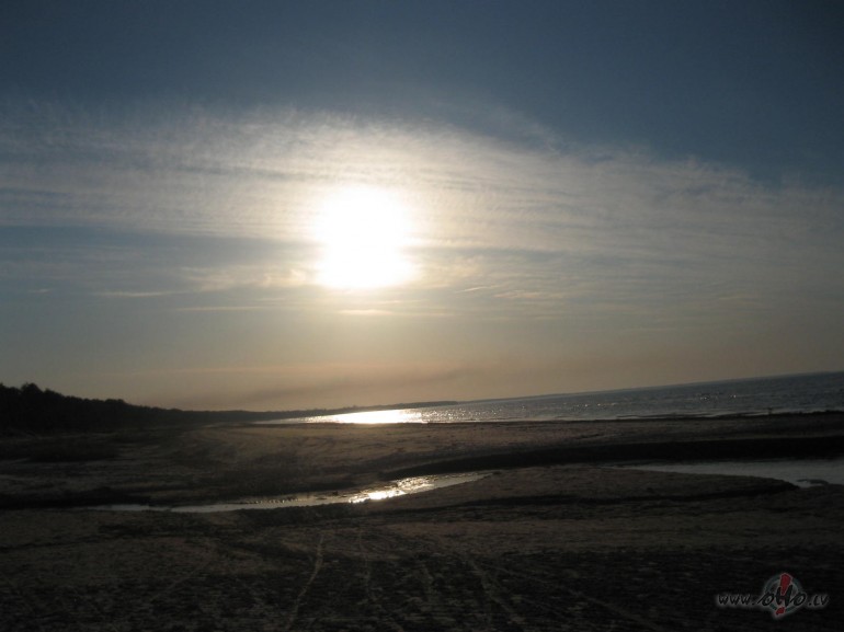 ...es m��am jaut�ju, &nbsp;k�p�c?
kad j�ra saules vain�g�, man ...