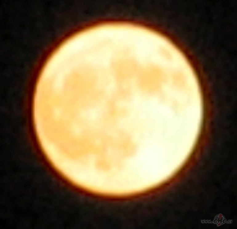 �odien bija burv�gi jauka diena un skaisti silta nakts ... un man ...