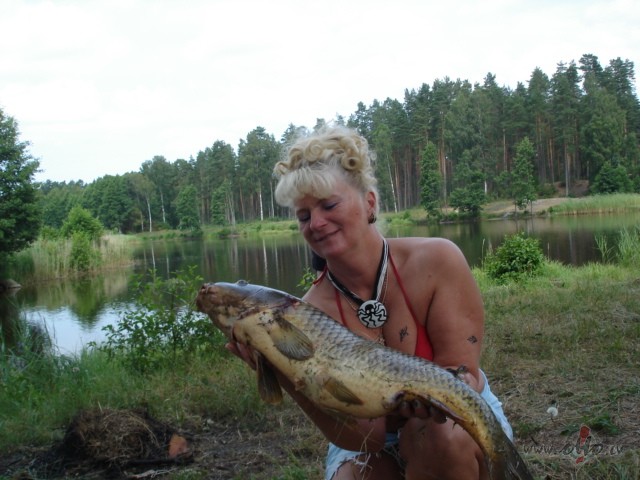 Ehhhhhh, tr�kst v�rdu, lai aprakst�tu to emociju, gai�o, dzirksto�o ...