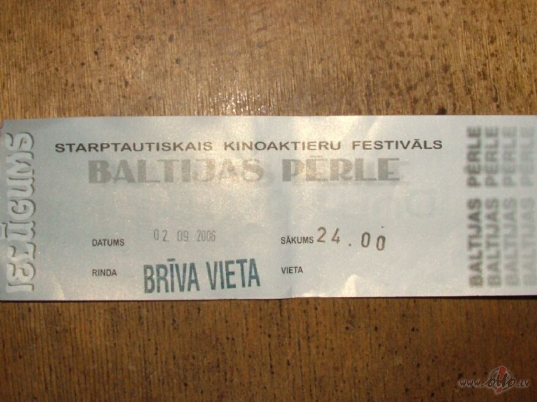 Biju aizcapojis uz dazam filma ko radija Baltijas Perle 
1.Shortbus. ...