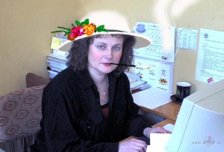 Iek��j�s temperat�ras nesakrit�ba ar �r�jo rada t�das liter�ras ...