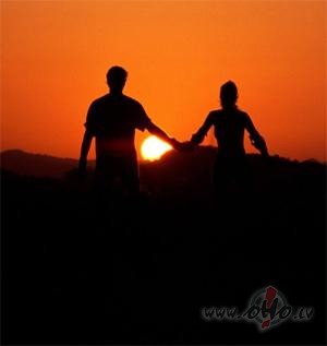 Aiz loga riet saule .Tik skaisti, maigi un liegi, ka ierun�ties ...