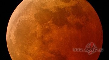 R�g� pel�ka migla, mikls slapjums no gaisa n�k. Vai migla atk�psies ...