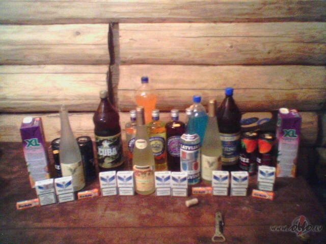 &nbsp;





Nevienam nav nosl�pums, ka bizo�u bars skrien tik ...