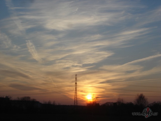 Viss paveikts- gan bodes izkjemmeetas, gan shashliki briest likshanai ...