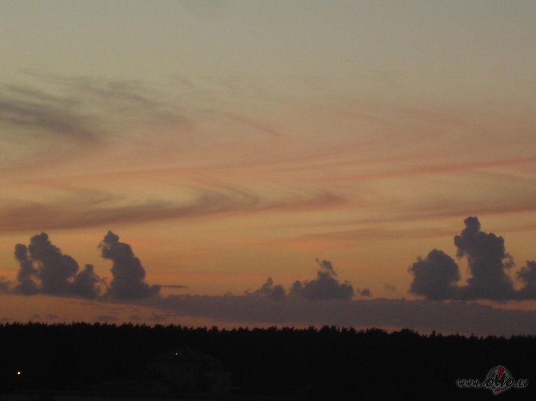 Skaista diena, arii razjiiga :) Ja ne darbaa (kaut gan ...