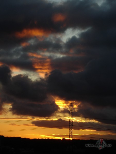 Atceljaa no darba mani vadiija varaviiksnju kraashnjumi :) Un ...