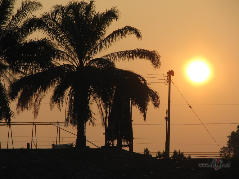 J�, t� r�d�s, ka caur savu d�l�nu ieg�tam b�rnu- dz�v� g�to vi�a ...