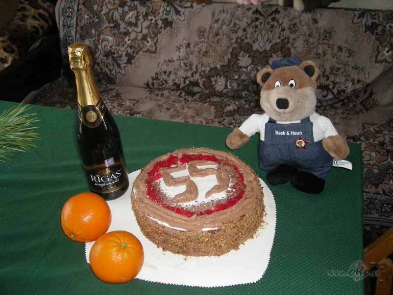 �odien pirmo reizi m��� cepu torti. Pareiz�k sakot, vakar s�ku un ...