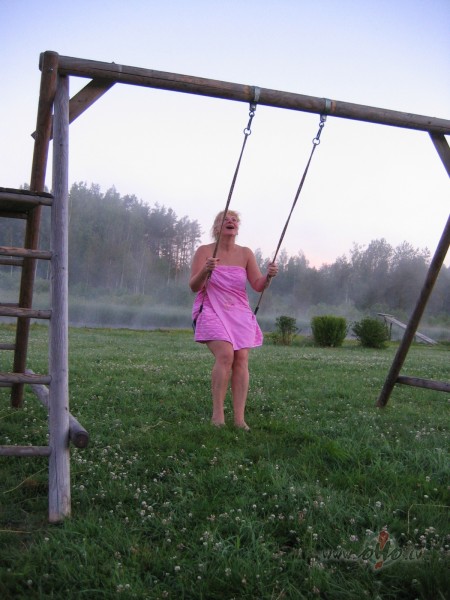 Miesa j�lutina, lai dv�selei pat�kami b�tu tur dz�vot ...