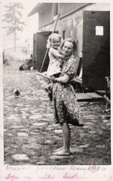 Neskoposimies ar labiem v�rdiem, kam�r mums ir v�l kam tos sac�t. M�s ...