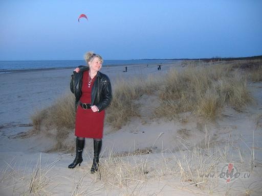 .... tikko skatoties filmi�u (nu jaaa, aizr�vusies esmu ar ...