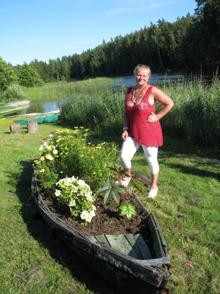 Ehhh, burv�gas br�vdienas aizvad�tas- piektdien gan, rull�jot feina ...