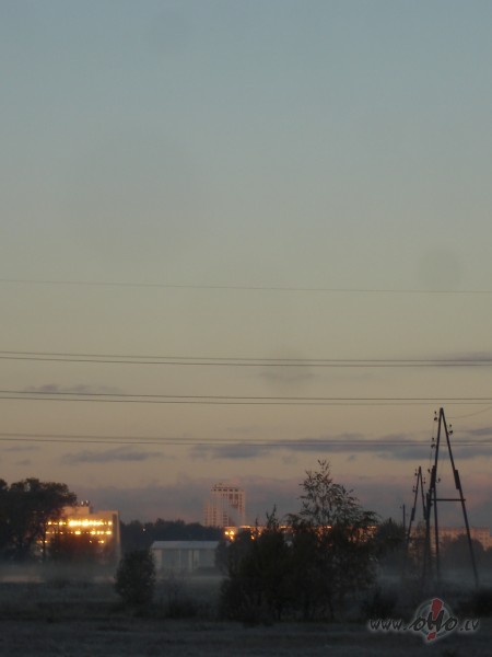 Saule silda... es smaidu, sasveicinoties ar cilv�kiem, kas man ...