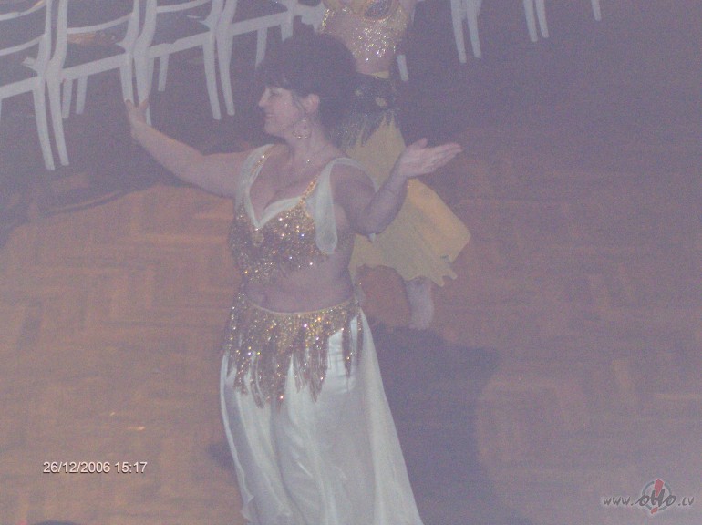 Grozies k� gribi ..bet ir br��i, kad j�izlien ir pa adatas aci.....un ...