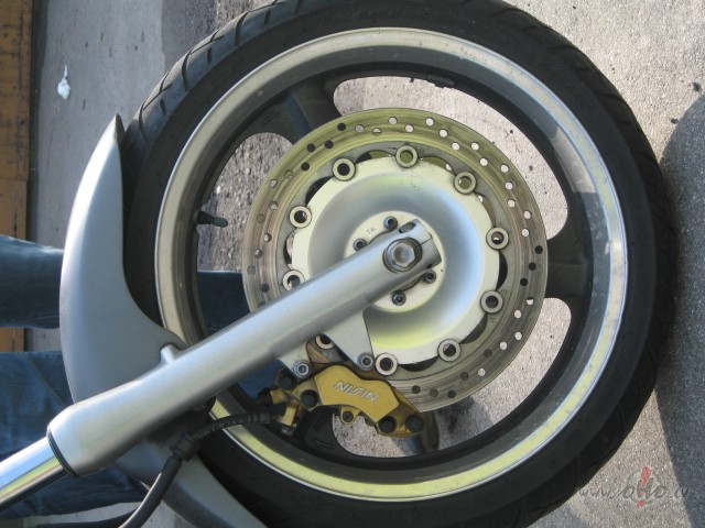 Tas ,kursh neko nezin ne par ko arii neshaubaas ....