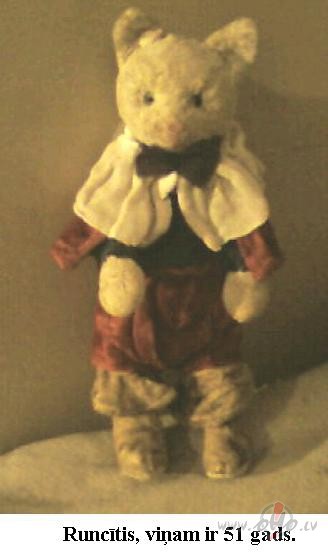 Mans vecais ka�is...vi�am ir 51 gads! Un man ir 52, t� ...