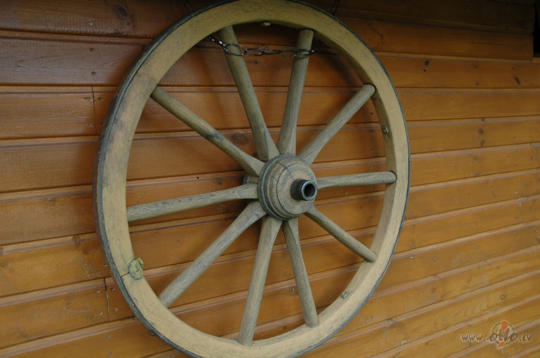 Da�reiz ir der�gi ..pamest savas dz�ves vad�bas pulti un pav�rot to ...