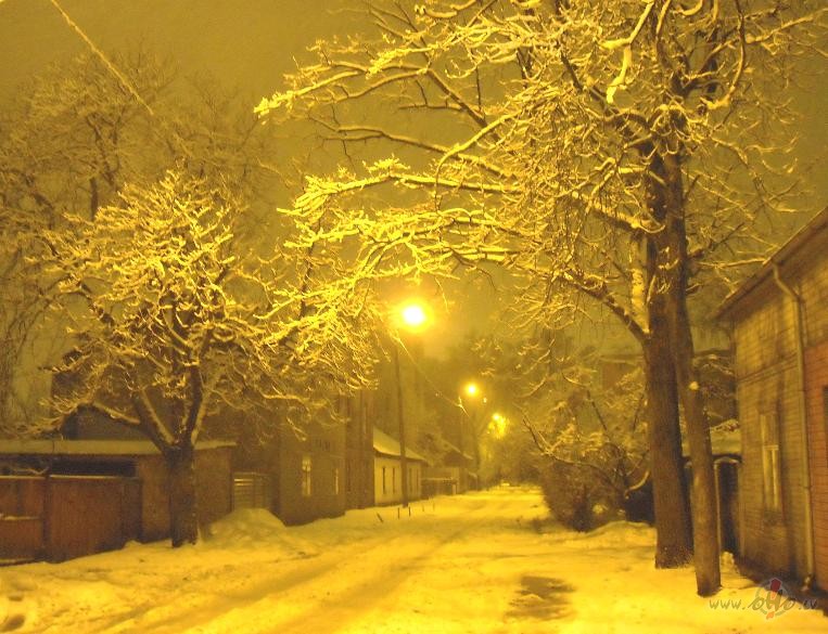 Ziema v�l par sevi atg�dina