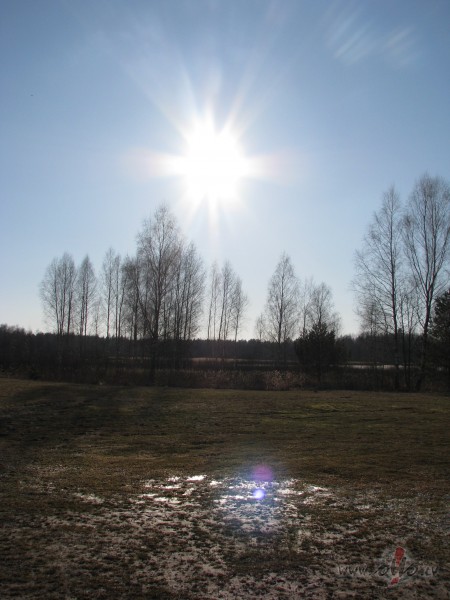 Labr�ti�� visapk�rt... fikss skats uz saulaino pasaul�ti un pasmaidu, ...