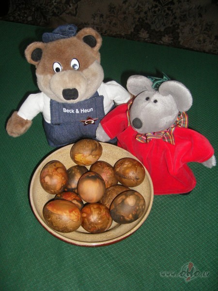 Olas izdev�s dikti smukas. Viens pats visas ap�du. Tiem diviem atlika ...