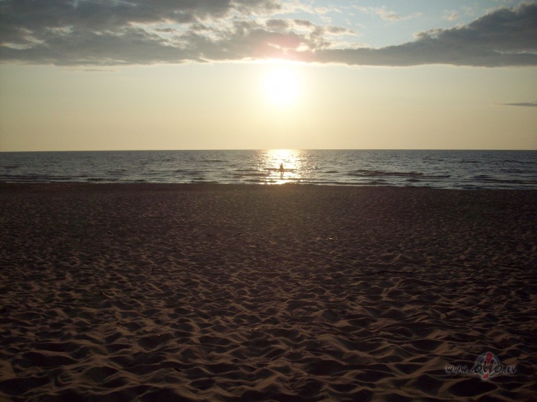 T� nu ir,ka viss p�riet,aiziet,beidzas.Un izz�d...