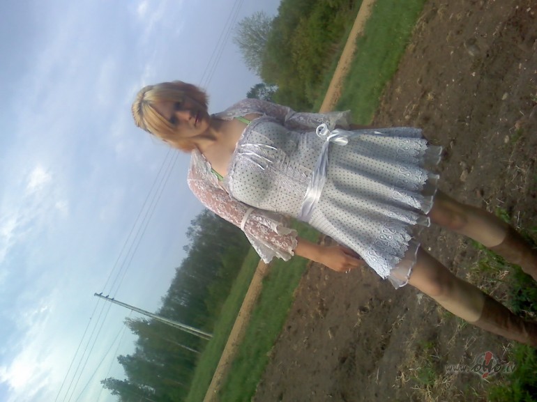 Viss da�reiz man liekas tik smiekl�gs

Cilv�ks nesaprot, k�das ...