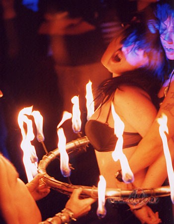 Jau gai�s aiz loga, pareiz�k laikam teikt.....v�l gai�s aiz ...