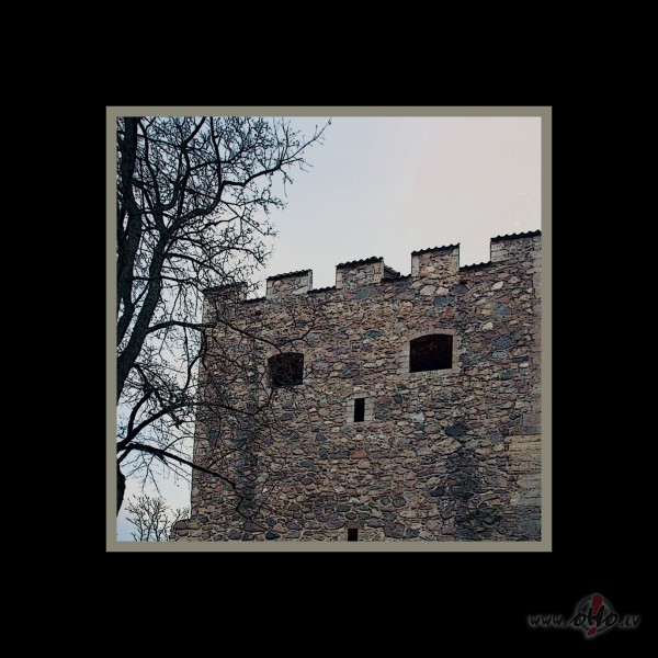 Siguldas pilsdrupas�sten�b� sirdsdrupas ...   ...