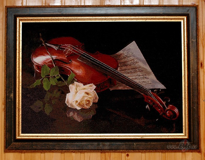 Es ta�u rozes v�l�tos tev s�t�tko nenolauztu sp�jais ziemas v�j�lai ...