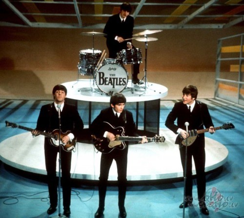Labrit ! Labdien ! Jauku un krasainu dieninu!   // The Beatles//