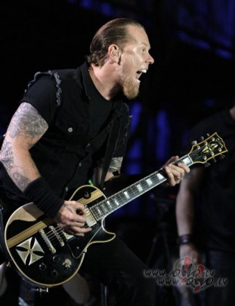 Vel nedaudz troksna pirms speles:)) * METALLICA * / live/