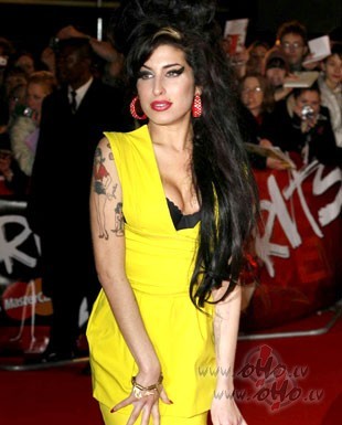Salst.     Amy Winehouse
