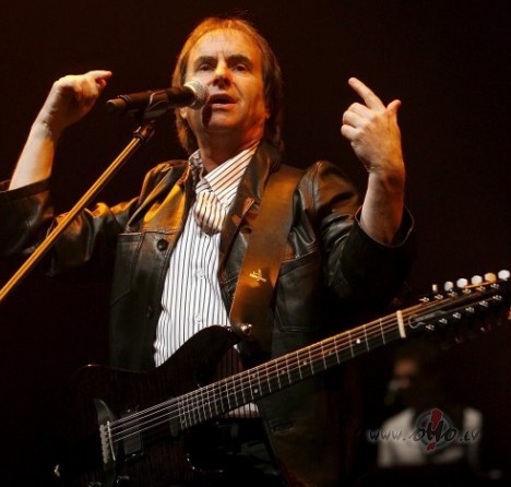 CHRIS  DE  BURGH  ...  3 from 1  ...