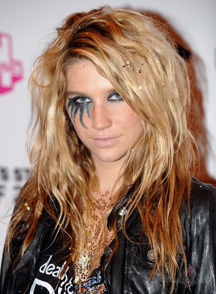 Kesha - Blah Blah Blah