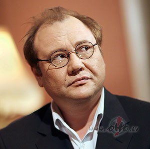 Юрий Степанов