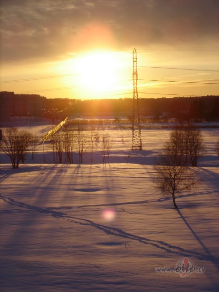 Darbned��a gal� un var lielo skreju piebremz�t:) Baudu klusumu un ...