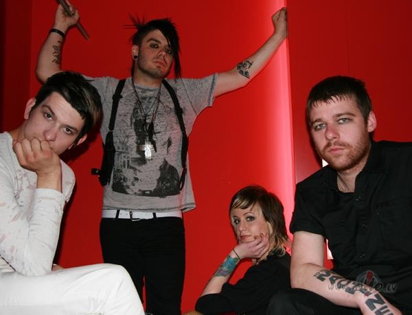 S_H_I_N_Y__T_O_Y__G_U_N_S