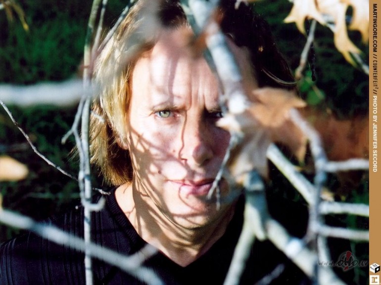 NakCputniem_...  **  M_A_R_T_I_N__L.__G_O_R_E  **