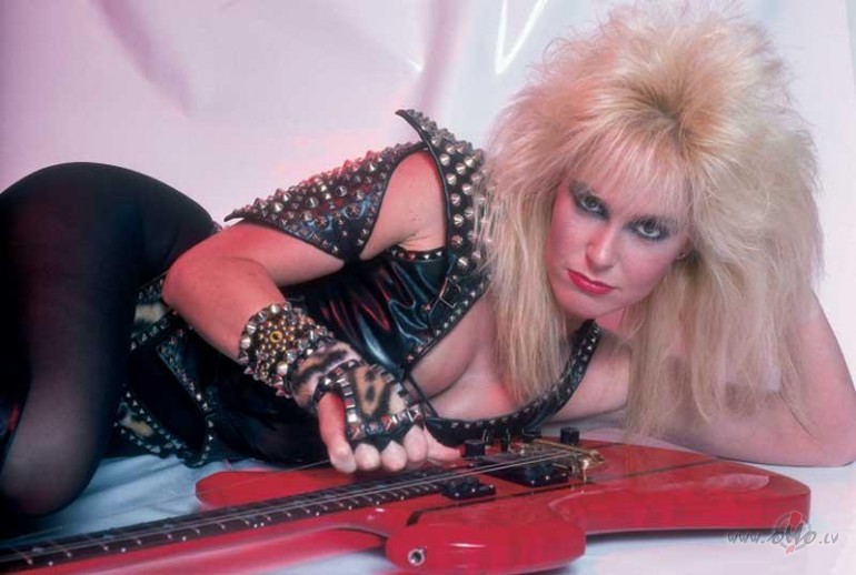 ES_EJU_GUL�T_...  **  L_I_T_A__F_O_R_D  **