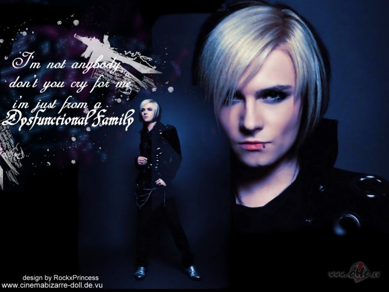 C_I_N_E_M_A__B_I_Z_A_R_R_E