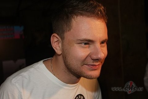 REPLAY_RUSSIAN_sada�a_...  **  D__J____S__M__A__S__H  **