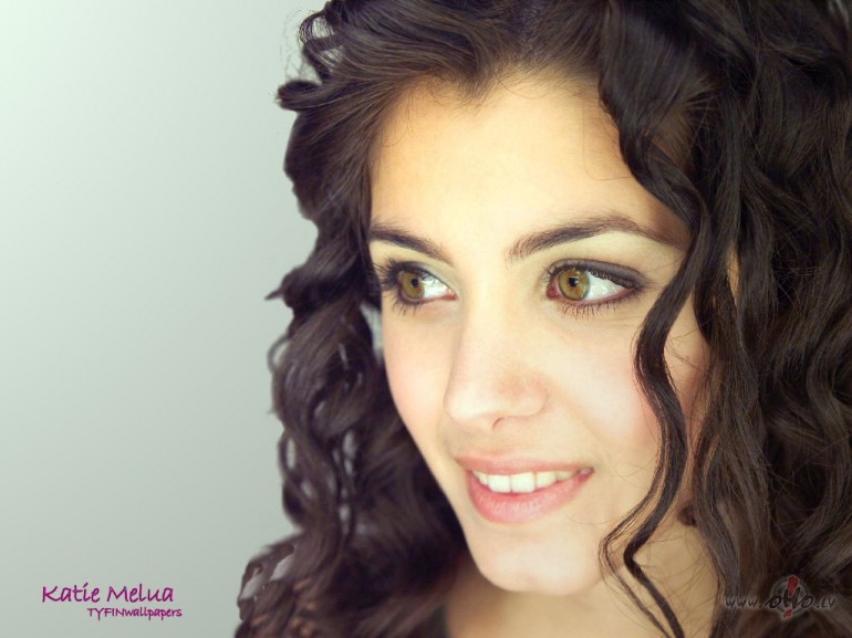 AR_LABU_...  **  K__A__T__I__E____M__E__L__U__A  **