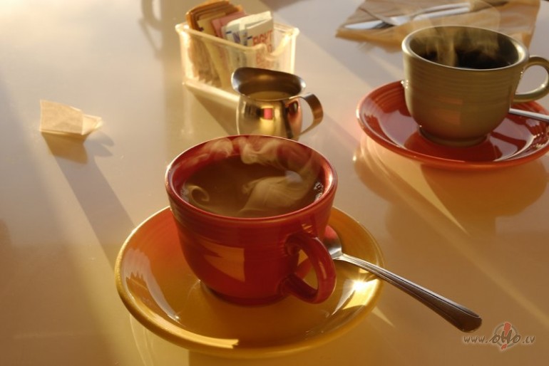 L_a_b_r_�_t_...  **  B.__O.__B.___Feat.___R_I_V_E_R_S___C_U_O_M_O  **