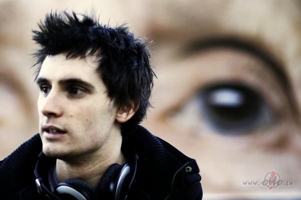 Labrt_...** JAMES_COTTRIALL **