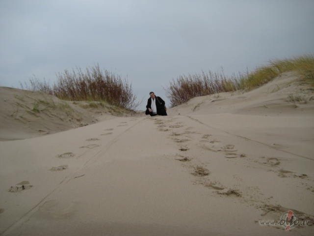 Es mekl�ju Tevi,un Tu sagaid�ji mani,Lai apzin�tos,ka kop� ejams m��a ...