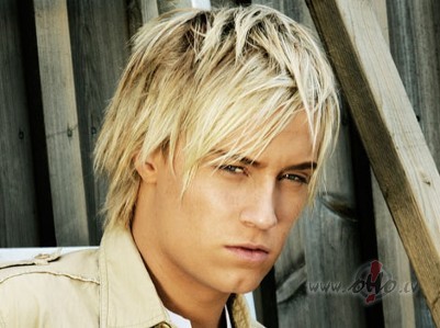 JAUNUMS_   ** OLA_SVENSSON **