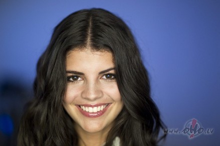 AR_LABU_   ** NIKKI_YANOFSKY  **